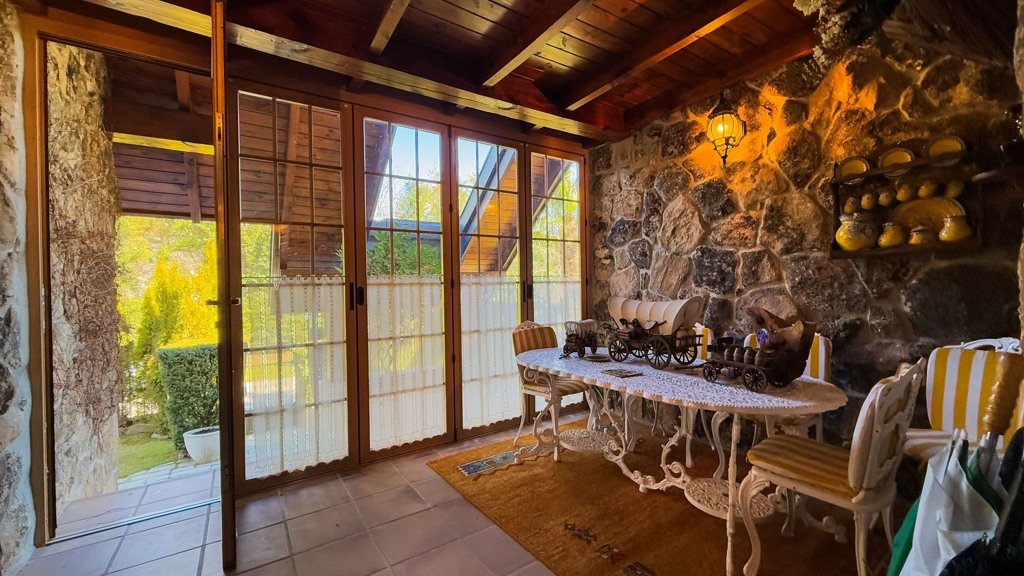 Villa a Navacerrada, Madrid, Spagna 4 camere da letto, 250 mq. N° 107810