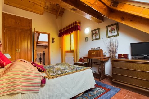 Villa à vendre Navacerrada, Madrid, Espagne, 4 chambres, 250 m2 No. 107810 - photo 25