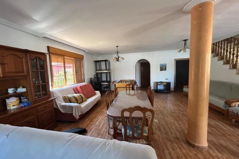 Продажа виллы в Лос-Алькасарес, Мурсия, Испания 4 спальни, 407м2 №117749 - фото 15