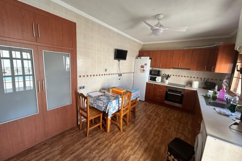 Продажа виллы в Лос-Алькасарес, Мурсия, Испания 4 спальни, 407м2 №117749 - фото 21