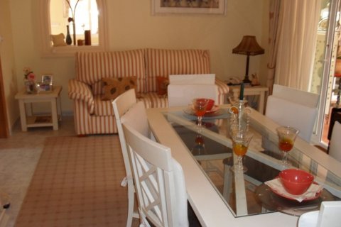 Villa for sale Jalon, Alicante, Spain 3 bedrooms, 253 sq.m. No. 117746 - photo 4