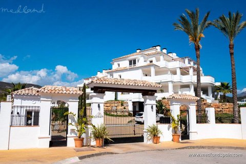Apartment for sale Nueva Andalucia, Malaga, Spain 2 bedrooms, 104 sq.m. No. 105069 - photo 8