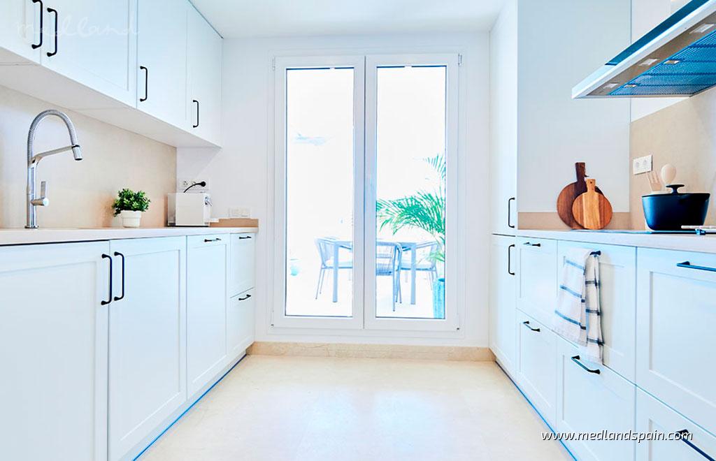 Huoneisto Nueva Andalucia, Malaga, Espanja 2 makuuhuonetta, 105 m2 No. 105077
