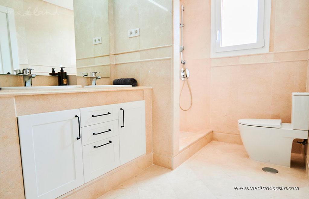 Huoneisto Nueva Andalucia, Malaga, Espanja 2 makuuhuonetta, 105 m2 No. 105077