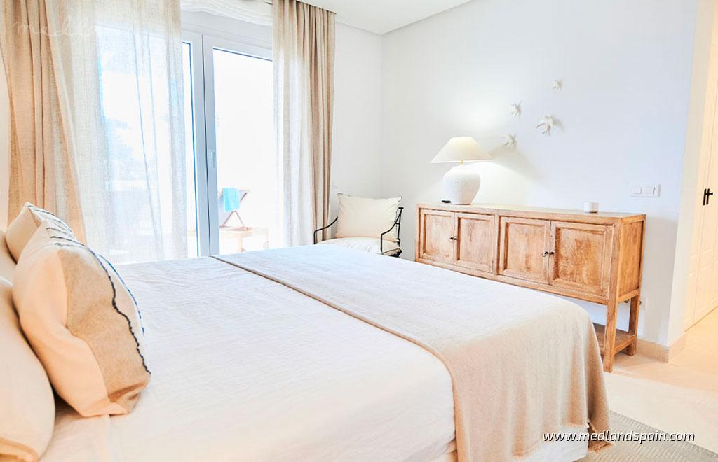 Huoneisto Nueva Andalucia, Malaga, Espanja 2 makuuhuonetta, 105 m2 No. 105077