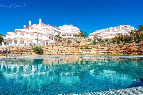 Apartment for sale Nueva Andalucia, Malaga, Spain 3 bedrooms, 120 sq.m. No. 105076 - photo 2