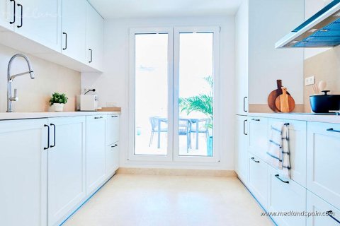 Apartment for sale Nueva Andalucia, Malaga, Spain 3 bedrooms, 120 sq.m. No. 105076 - photo 11