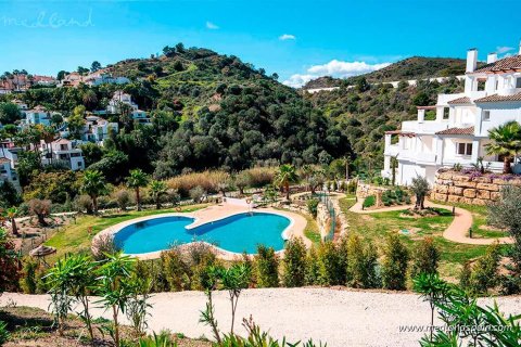 Apartment for sale Nueva Andalucia, Malaga, Spain 3 bedrooms, 120 sq.m. No. 105076 - photo 3