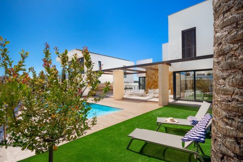 Villa for sale Dehesa De Campoamor, Alicante, Spain 4 bedrooms, 196 sq.m. No. 114780 - photo 2