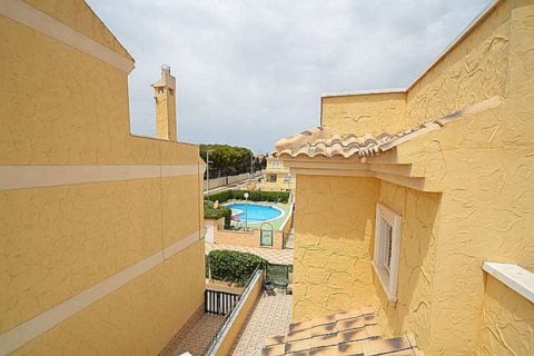 Villetta a schiera in vendita Torrevieja, Alicante, Spagna 4 camere da letto, 148 mq. N° 113904 - foto 19