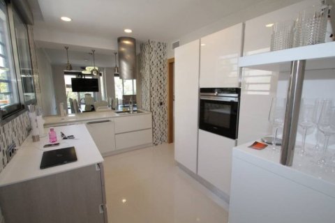 Villa en venta Dehesa De Campoamor, Alicante, España 4 dormitorios, 660 m2 No. 113906 - foto 20