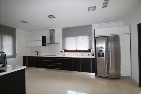 Villa for sale Cabo Roig, Alicante, Spain 5 bedrooms, 477 sq.m. No. 113905 - photo 23