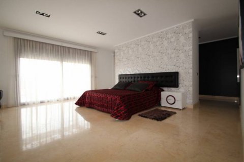 Villa for sale Cabo Roig, Alicante, Spain 5 bedrooms, 477 sq.m. No. 113905 - photo 26