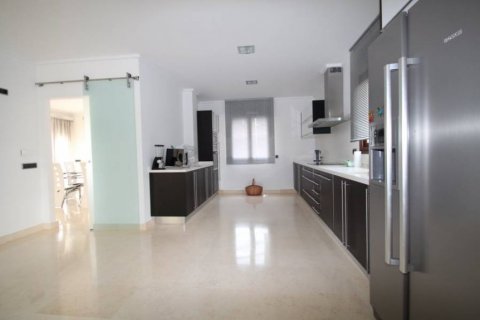 Villa for sale Cabo Roig, Alicante, Spain 5 bedrooms, 477 sq.m. No. 113905 - photo 22