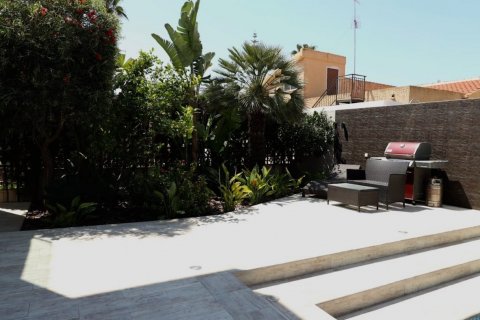 Villa for sale Torrevieja, Alicante, Spain 3 bedrooms, 162 sq.m. No. 113913 - photo 28