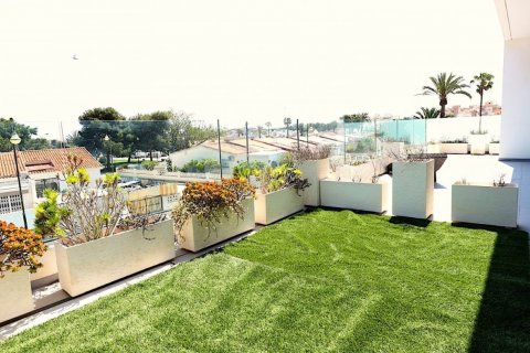 Villa for sale Torrevieja, Alicante, Spain 3 bedrooms, 162 sq.m. No. 113913 - photo 29