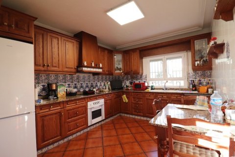 Villa for sale El Chaparral, Alicante, Spain 5 bedrooms, 380 sq.m. No. 113912 - photo 28