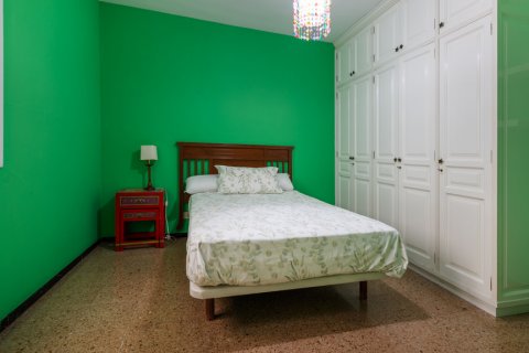 Apartment for sale Las Palmas De Gran Canaria, Gran Canaria, Spain 4 bedrooms, 136 sq.m. No. 106773 - photo 8