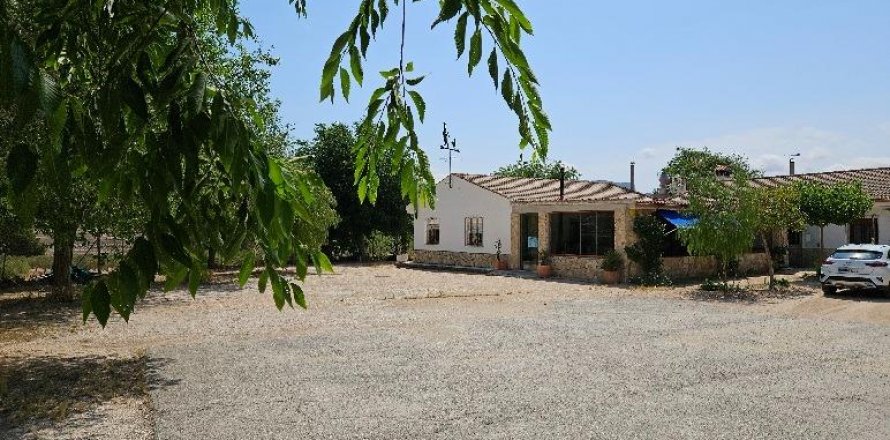Villa Elda, Alicante, Spain 3 bedrooms, 500 sq.m. No. 116339