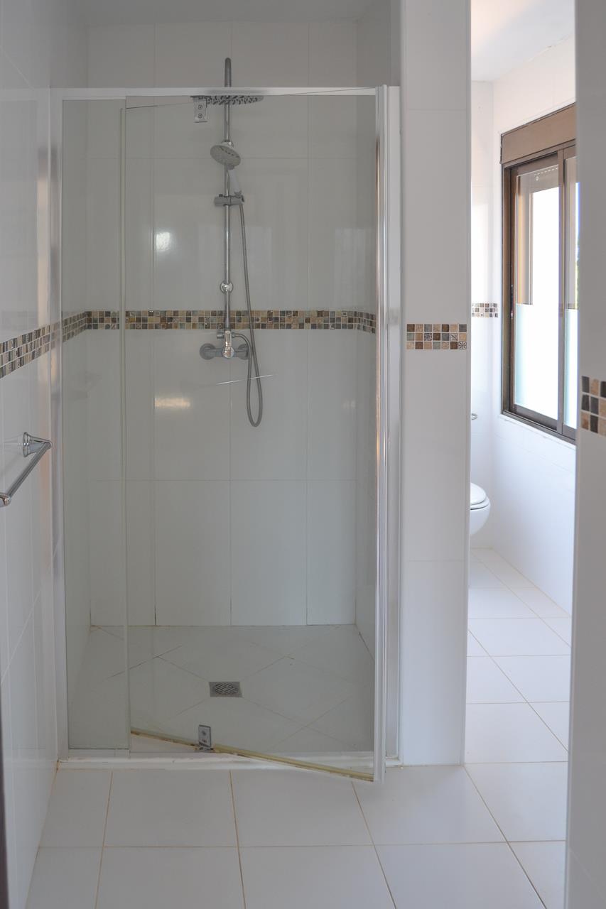 Villa en Pedreguer, Alicante, España 6 dormitorios, 288 m2 No. 116338