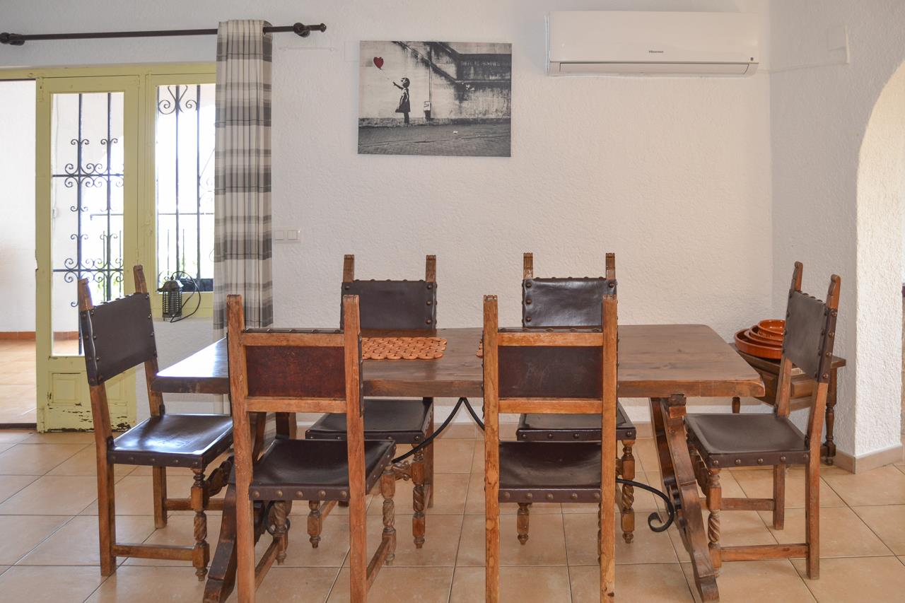 Villa en Pedreguer, Alicante, España 6 dormitorios, 288 m2 No. 116338