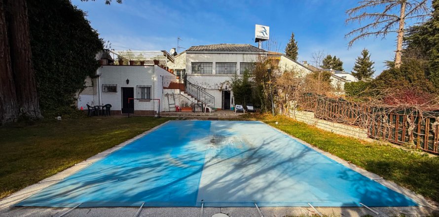 Hus Parquelagos, Madrid, Spanien 4 sovrum, 449 kvm. Nr. 107301