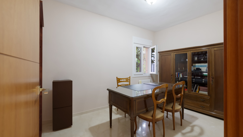 Villa a Malaga, Spagna 7 camere da letto, 407 mq. N° 107303