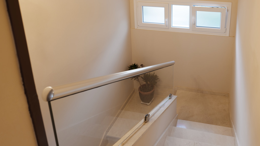 Villa a Malaga, Spagna 7 camere da letto, 407 mq. N° 107303