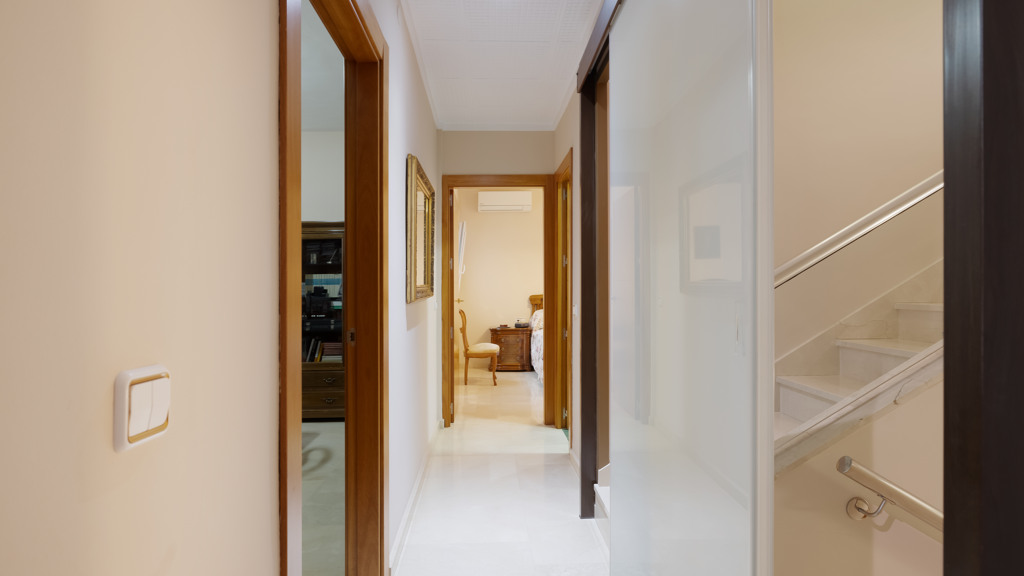 Villa a Malaga, Spagna 7 camere da letto, 407 mq. N° 107303