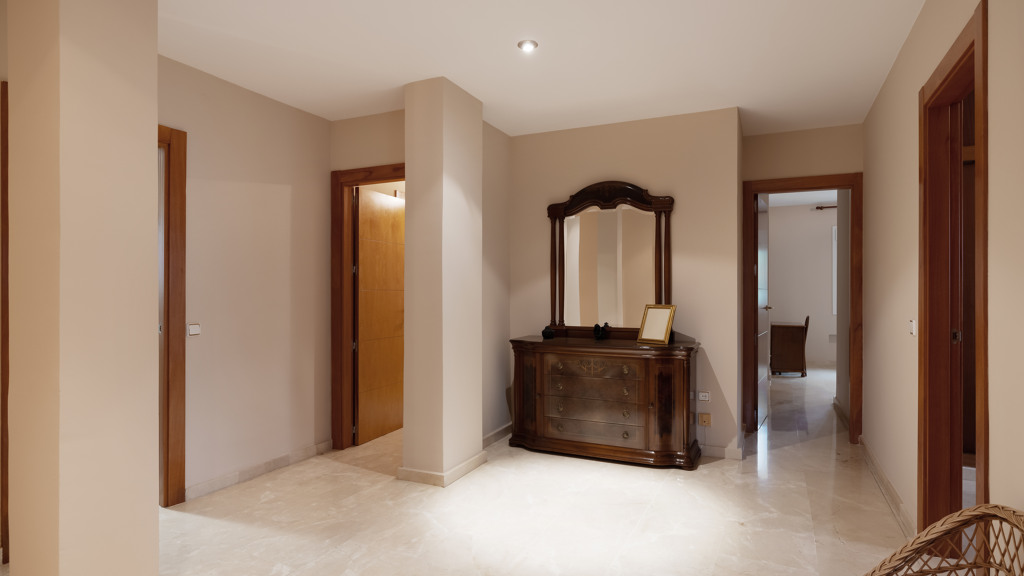 Villa a Malaga, Spagna 7 camere da letto, 407 mq. N° 107303