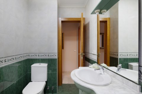Villa for sale Malaga, Spain 7 bedrooms, 407 sq.m. No. 107303 - photo 17