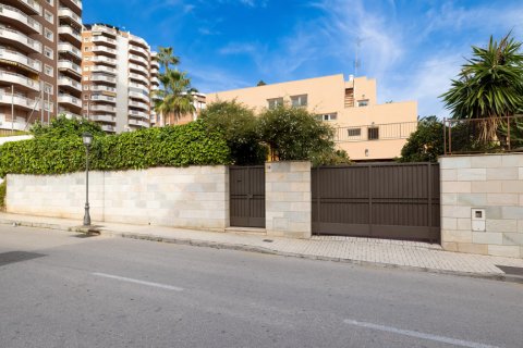 Villa for sale Malaga, Spain 7 bedrooms, 407 sq.m. No. 107303 - photo 30