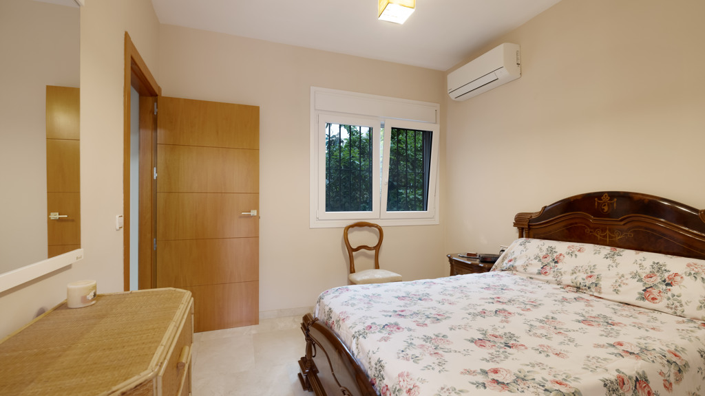 Villa a Malaga, Spagna 7 camere da letto, 407 mq. N° 107303
