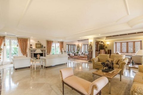 Casa in vendita Marbella, Malaga, Spagna 5 camere da letto, 960 mq. N° 23066 - foto 1
