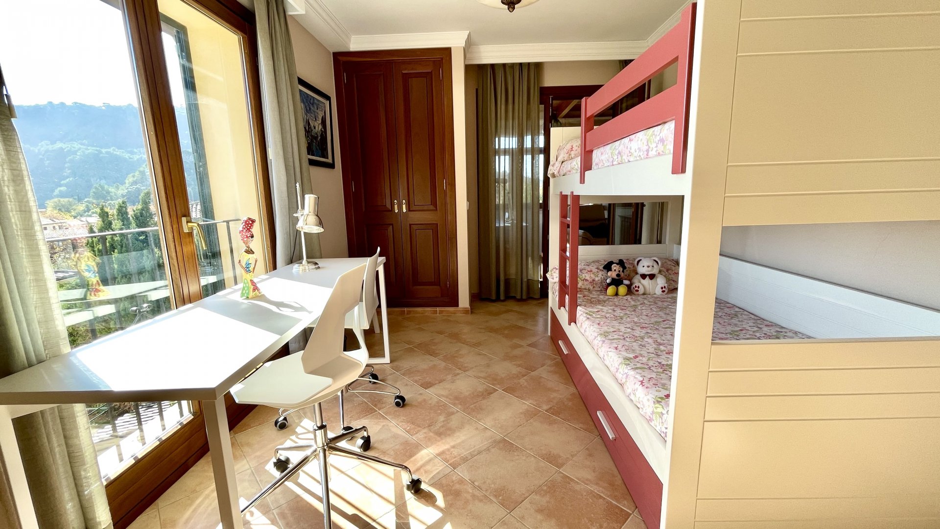 Huvila Valldemosa, Mallorca, Espanja 4 makuuhuonetta, 320 m2 No. 111886
