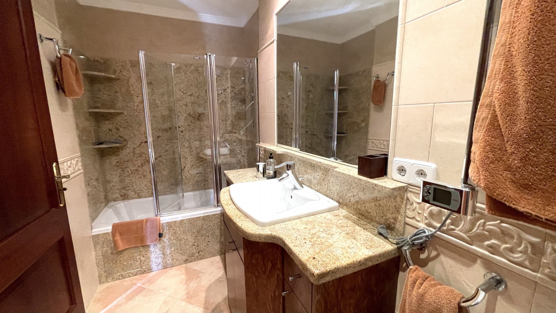 Huvila Valldemosa, Mallorca, Espanja 4 makuuhuonetta, 320 m2 No. 111886