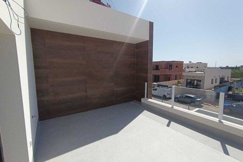 Huvila myytävänä Daya Nueva, Alicante, Espanja, 3 makuuhuonetta, 96 m2 No. 110051 - kuva 15