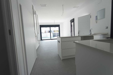 Huvila myytävänä Daya Nueva, Alicante, Espanja, 3 makuuhuonetta, 96 m2 No. 110051 - kuva 9