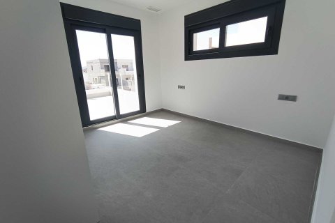 Huvila myytävänä Daya Nueva, Alicante, Espanja, 3 makuuhuonetta, 96 m2 No. 110051 - kuva 11