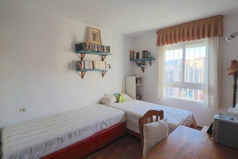 Продажа квартиры в Бенидорм, Аликанте, Испания 3 спальни, 95м2 №118939 - фото 15