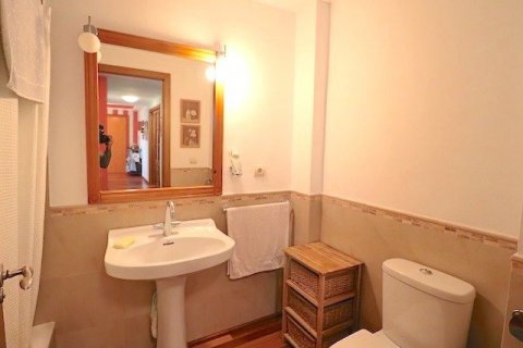 Продажа квартиры в Бенидорм, Аликанте, Испания 3 спальни, 95м2 №118939 - фото 16