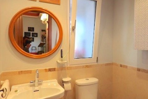 Продажа квартиры в Бенидорм, Аликанте, Испания 3 спальни, 95м2 №118939 - фото 21