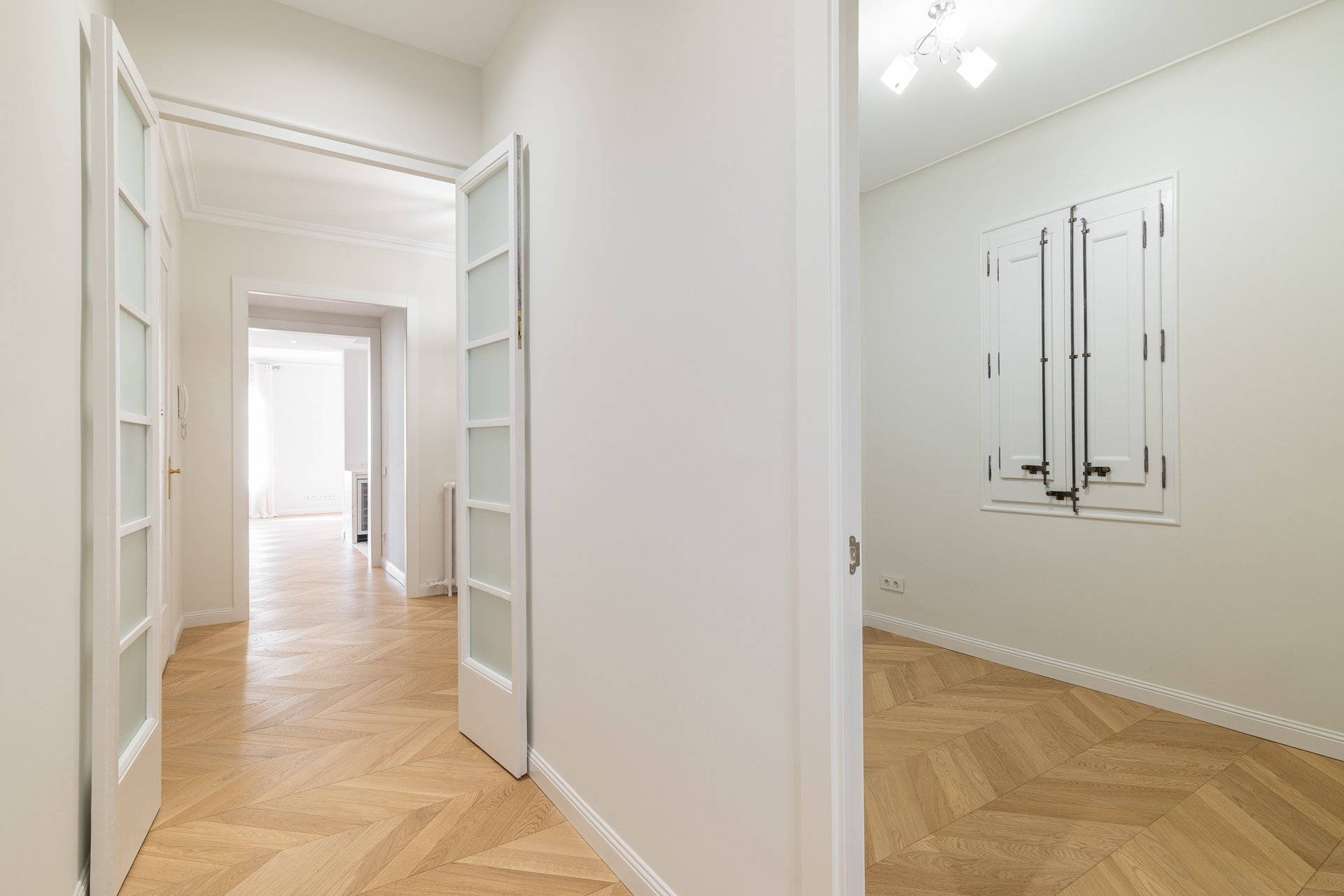 Appartamento a L'Eixample, Barcelona, Spagna 4 camere da letto, 140 mq. N° 93260