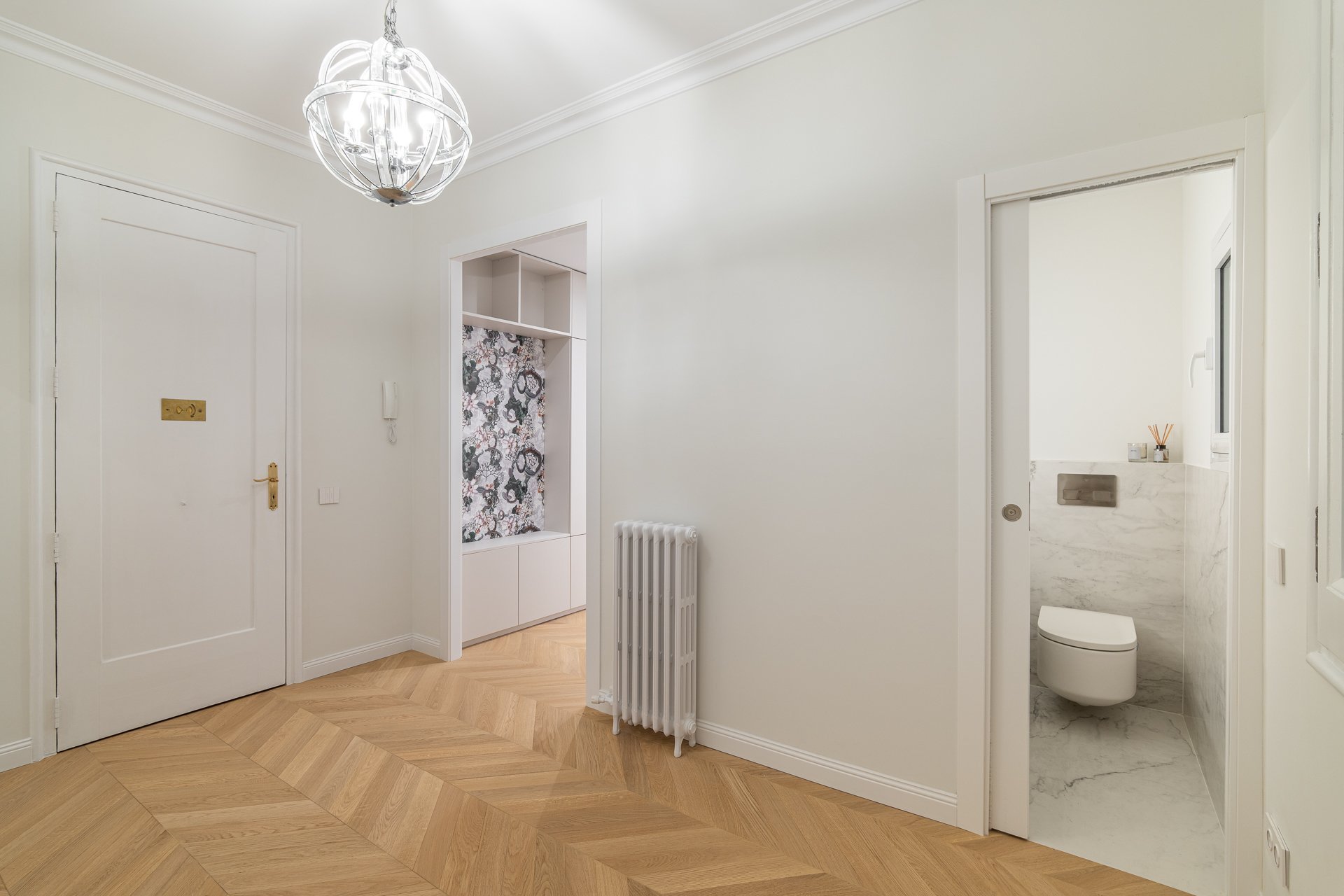 Appartamento a L'Eixample, Barcelona, Spagna 4 camere da letto, 140 mq. N° 93260