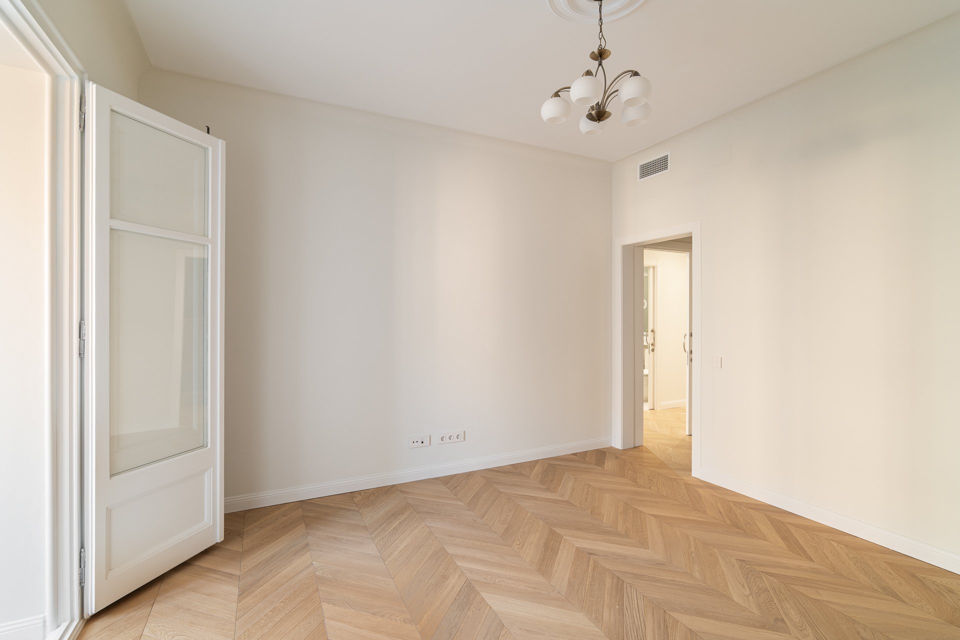 Appartamento a L'Eixample, Barcelona, Spagna 4 camere da letto, 140 mq. N° 93260