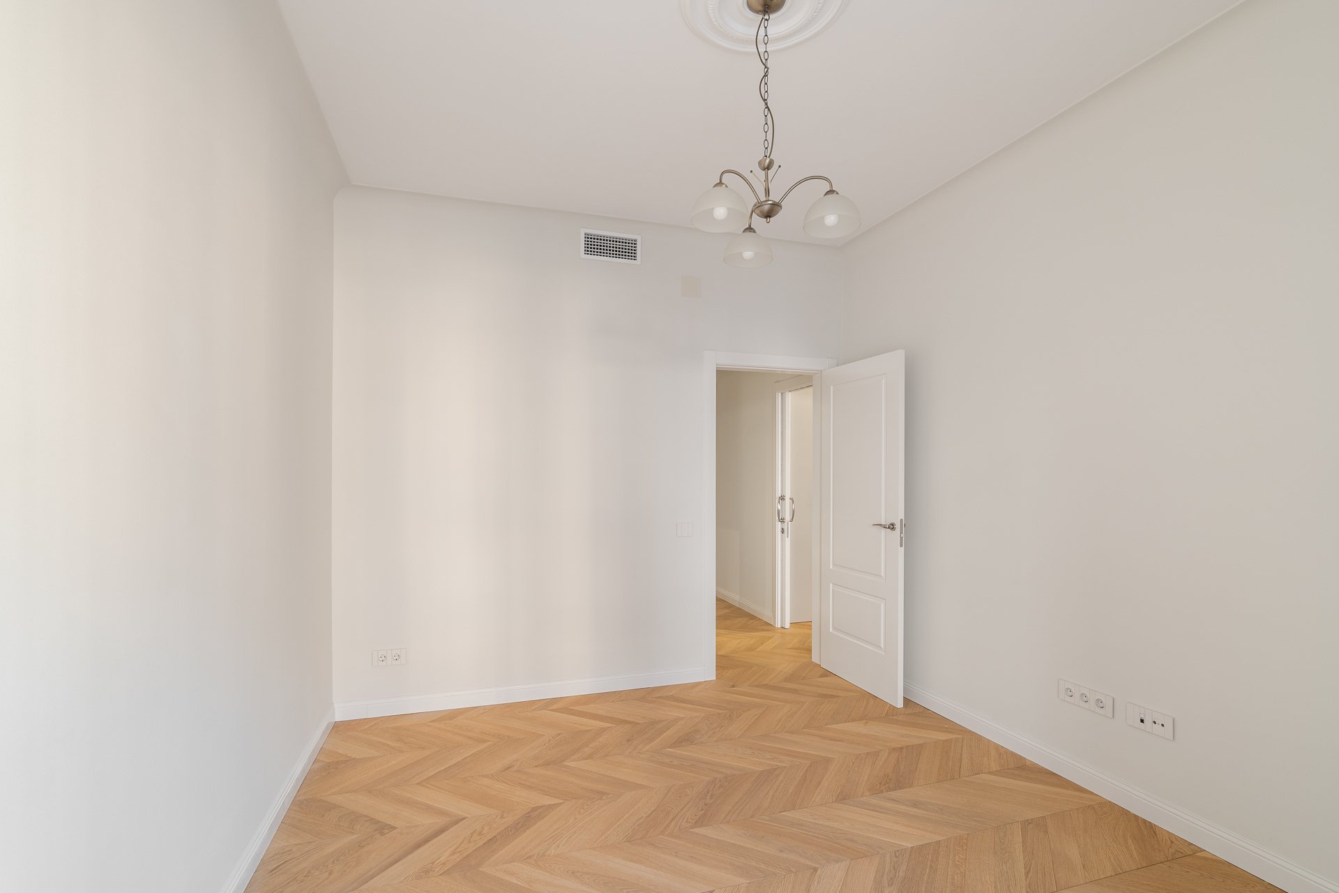 Appartamento a L'Eixample, Barcelona, Spagna 4 camere da letto, 140 mq. N° 93260
