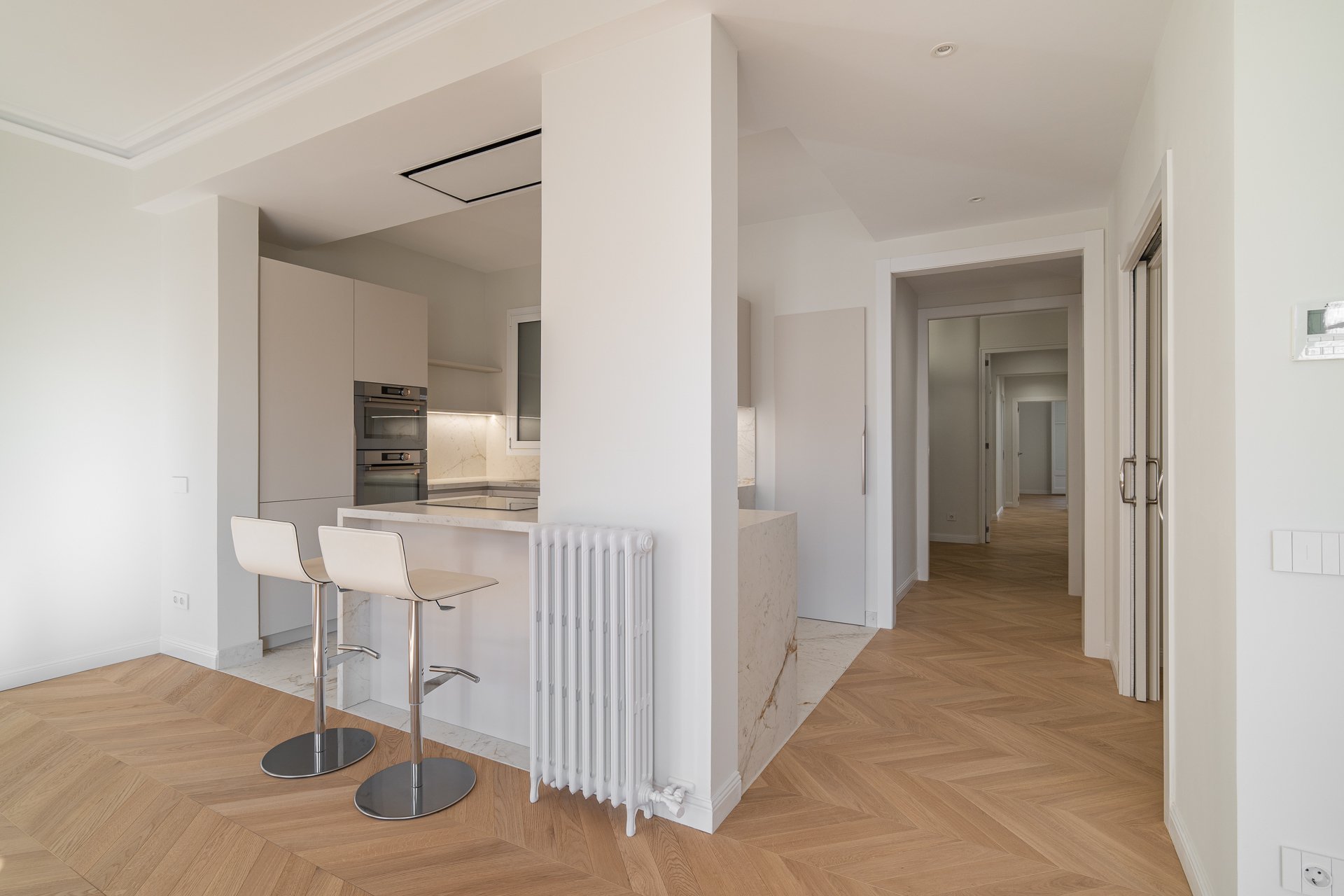 Appartamento a L'Eixample, Barcelona, Spagna 4 camere da letto, 140 mq. N° 93260