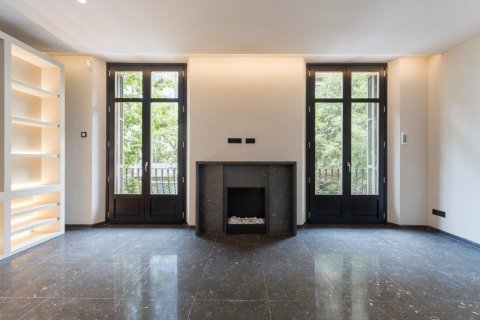 Appartamento in vendita L'Eixample, Barcelona, Spagna 2 camere da letto, 150 mq. N° 21842 - foto 2