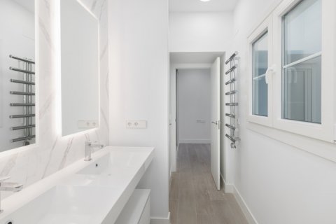 Dzīvoklis pārdošanā Cadiz, Spānijā 1 istaba, 82.76 m2 Nr. 106079 - attēls 30