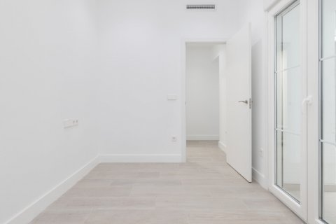 Dzīvoklis pārdošanā Cadiz, Spānijā 1 istaba, 82.76 m2 Nr. 106079 - attēls 20